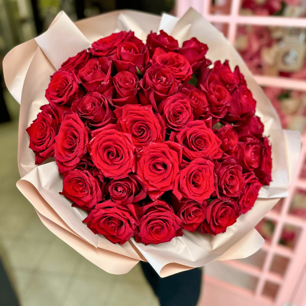 bukiet z czerwonych róż