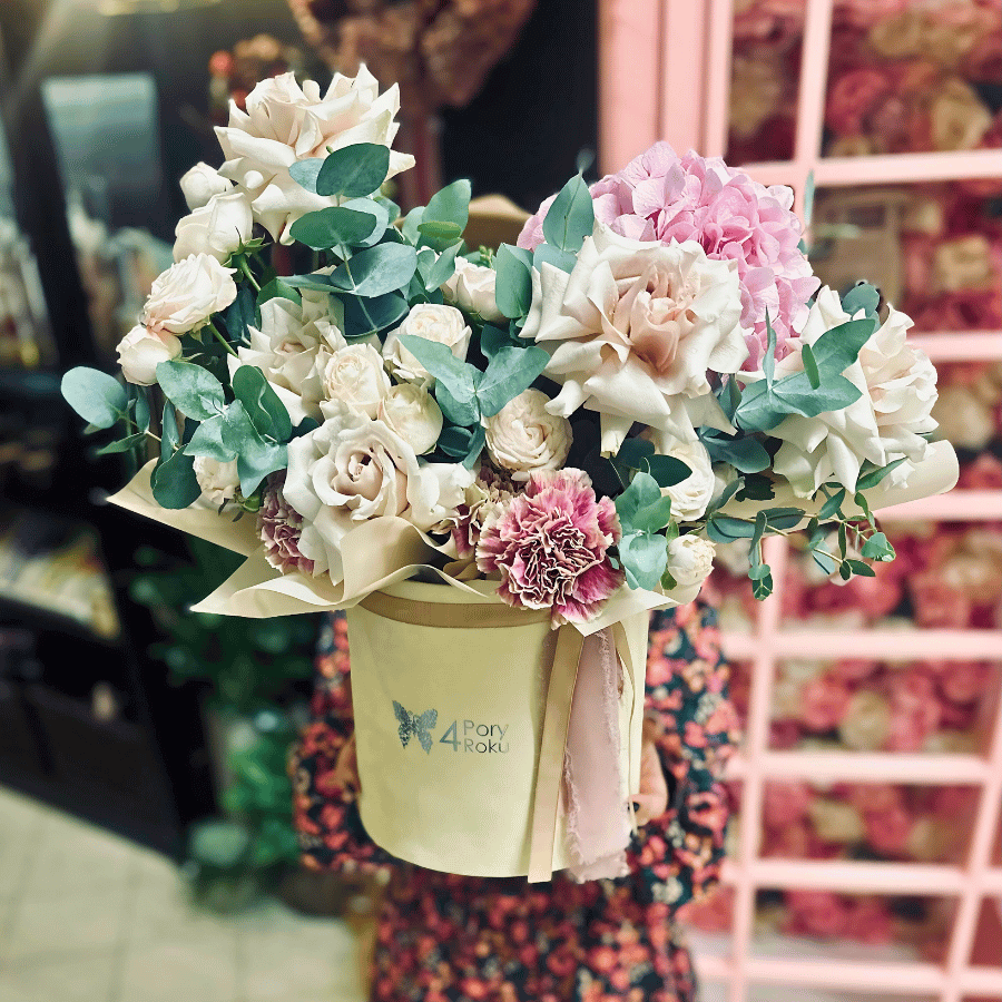 flower box z żywych kwiatów