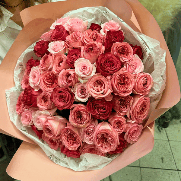 Bukiet z róż kolorowych