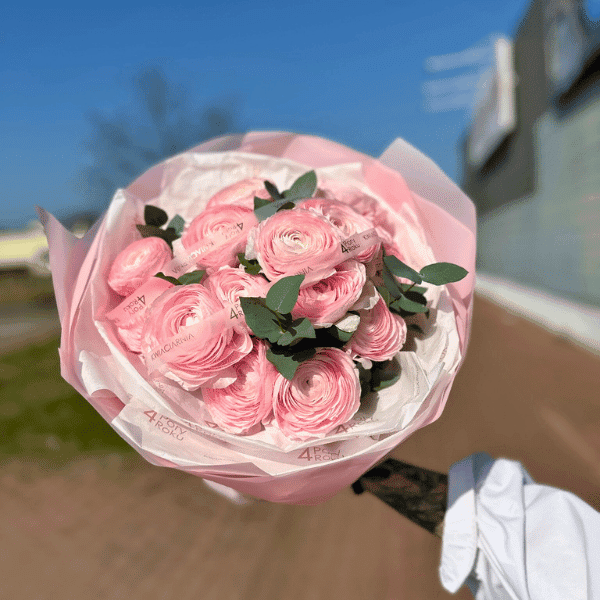 bukiet z jaskrów wiosna