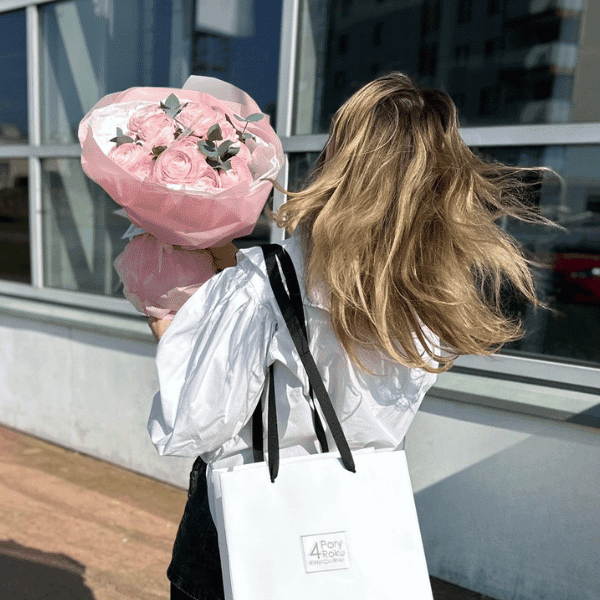 bukiet z jaskrów wiosenny