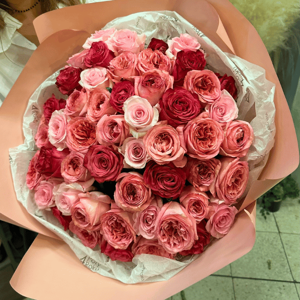 Bukiet z róż kolorowych